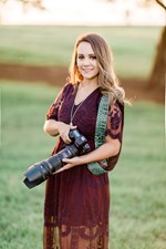Lindsay Headshot