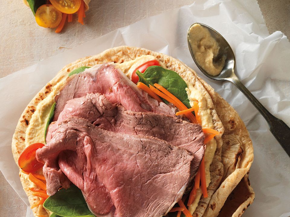 mediterranean-beef-and-veggie-wraps
